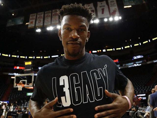 斯基拉：加西亚与巴萨的续约谈判已进入最后阶段，将续约3年（斯基拉：巴萨与加西亚续约谈判进入收官阶段，预计签下3年新约）