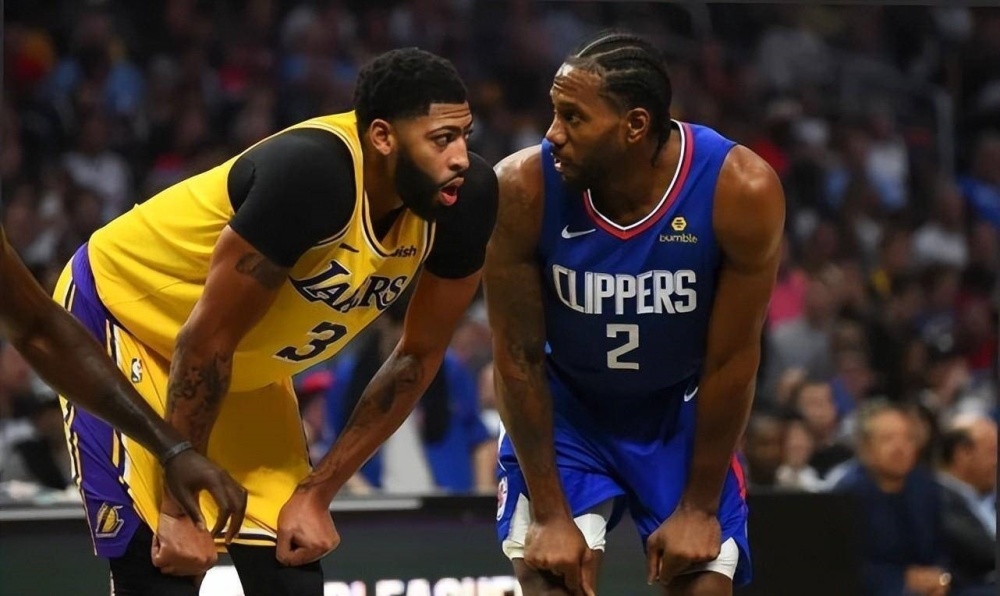 中国U17vs文莱U17：邝兆镭、万项首发，何思凡、金昱成出战（中国U17对阵文莱U17：邝兆镭、万项先发，何思凡、金昱成登场）