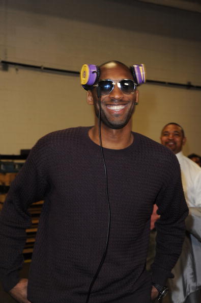 环球足球奖年度最佳教练候选：恩里克、斯洛特、弗里克在列（恩里克、斯洛特、弗里克入围环球足球奖年度最佳教练候选）