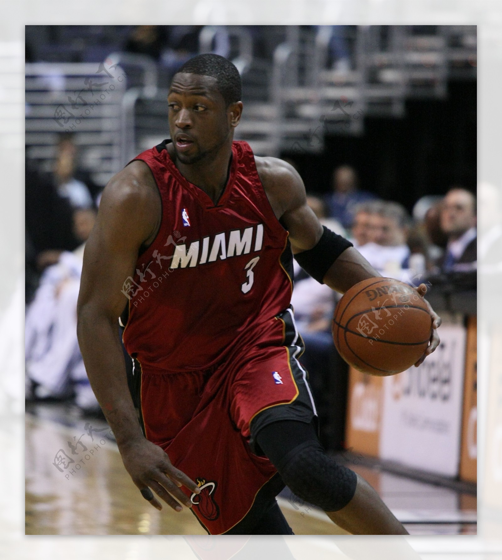 米兰VS萨索洛前瞻：锋线无大将恩昆库任先锋，要给超级杯留力（米兰战萨索洛前瞻：锋线缺主将，恩昆库担纲箭头，球队为超级杯蓄力）