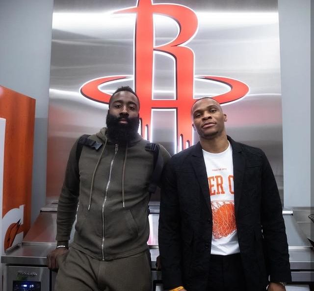 英媒：萨拉赫不太可能会在本周末对布莱顿的联赛里出场（英媒称：萨拉赫周末战布莱顿出场希望渺茫）