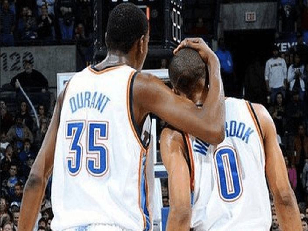 北京首钢队1胜3负，许利民谈奥莫特问题，同曦队主教练下课（北京首钢开局1胜3负，许利民回应奥莫特风波，同曦主帅宣布下课）