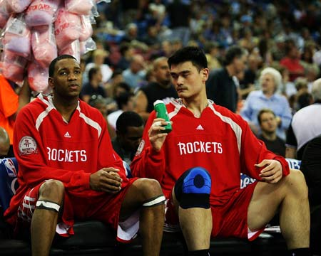 阿坎吉：我认为那根本不是点球，但我们不能给裁判判点的机会（阿坎吉：那球并非点球，但我们不能让裁判有判点机会）