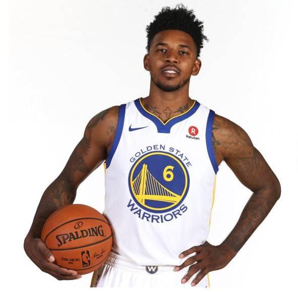 艾维谈复出：感恩回来打球，休息太久花了点时间才适应过来（艾维谈复出：感谢重返赛场，久休之后花了点时间适应）