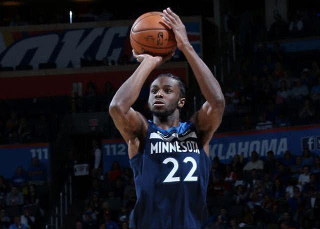 避免附加赛停赛，意媒：染黄的泽林斯基可能轮休波兰末轮比赛（意媒：为规避附加赛停赛，染黄的泽林斯基或缺席波兰末轮）