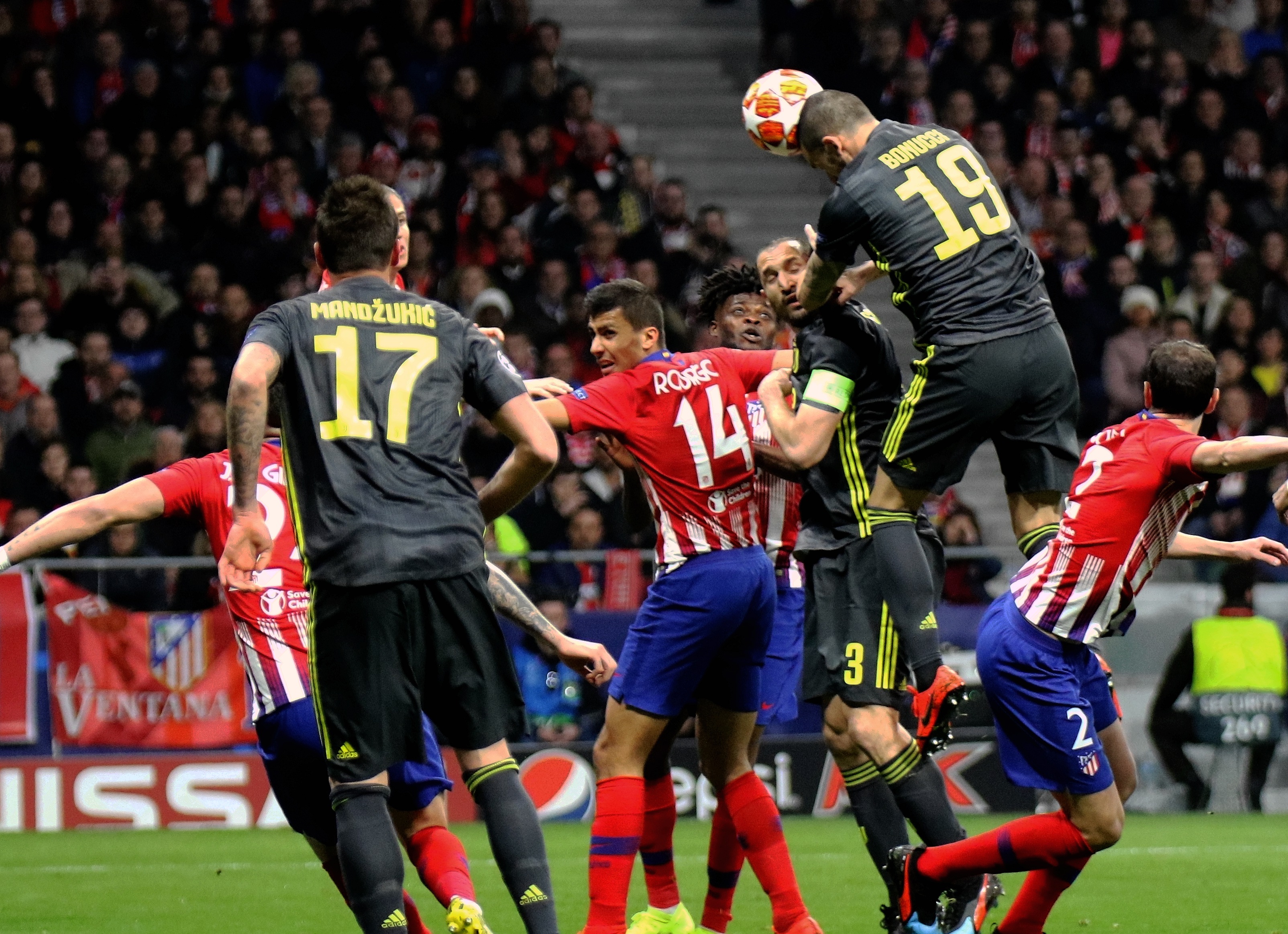 迪洛伦佐：意大利队下半时出现松懈，将吸取教训准备好附加赛（迪洛伦佐：意大利队下半场有所松懈，我们会吸取教训备战附加赛）